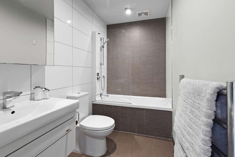 E106/28 Torrens Terrace Mount Cook_7