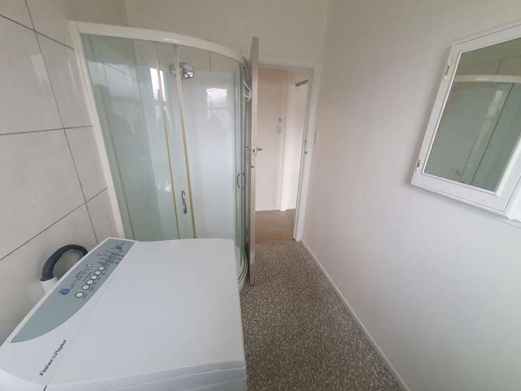 2/304 Southland Road Hastings_9