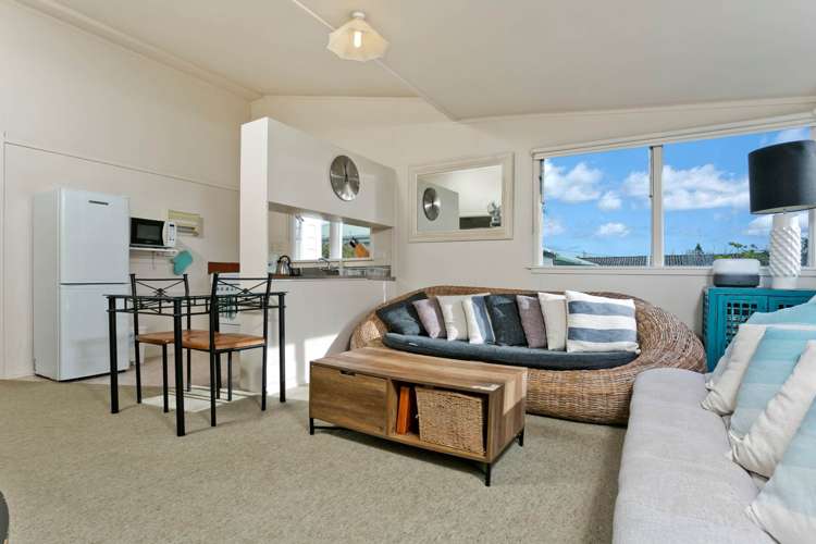 16 Kawerau Avenue Devonport_9