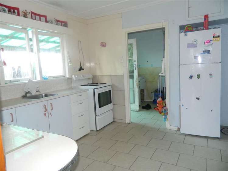 54 Gradara Avenue Otorohanga_5