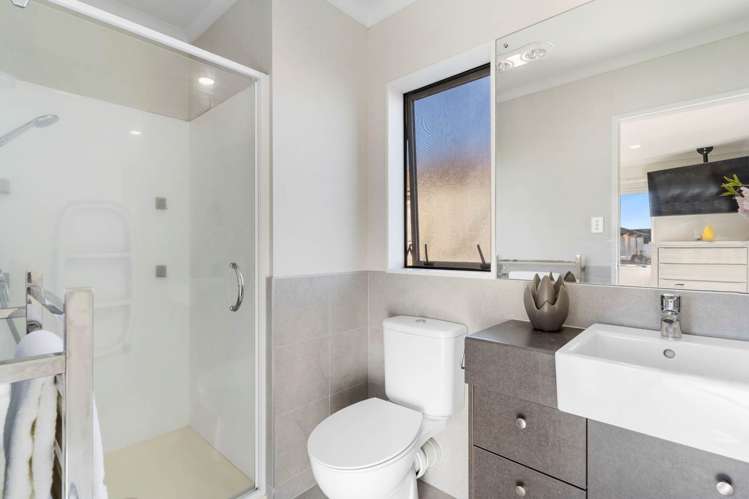 2 Lorenzo Way Flat Bush_20