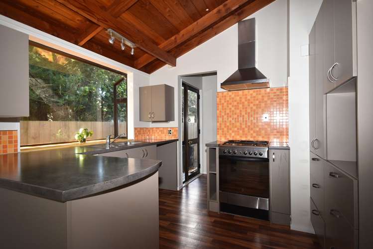 4 Glen Close Glen Eden_5