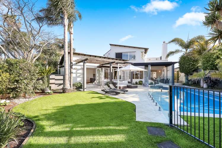 2 Clifton Road Hauraki_2