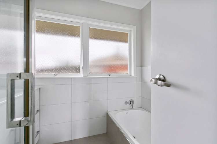 4 Clayton Road Manurewa_11