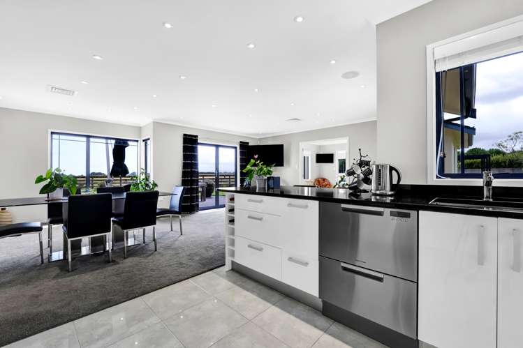 16 Beach Road Urenui_6