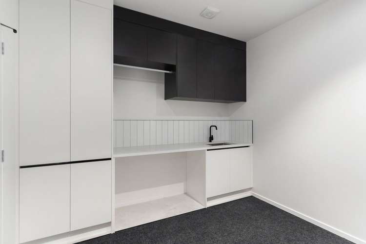 33 karaka village parade Karaka_11