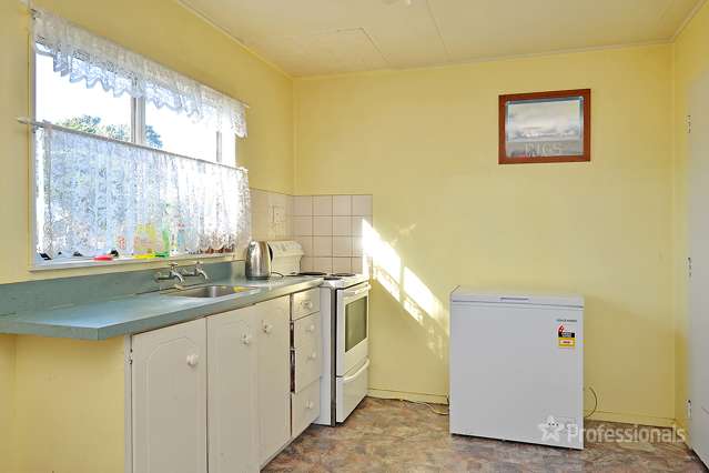 72 Woodward Street Featherston_2