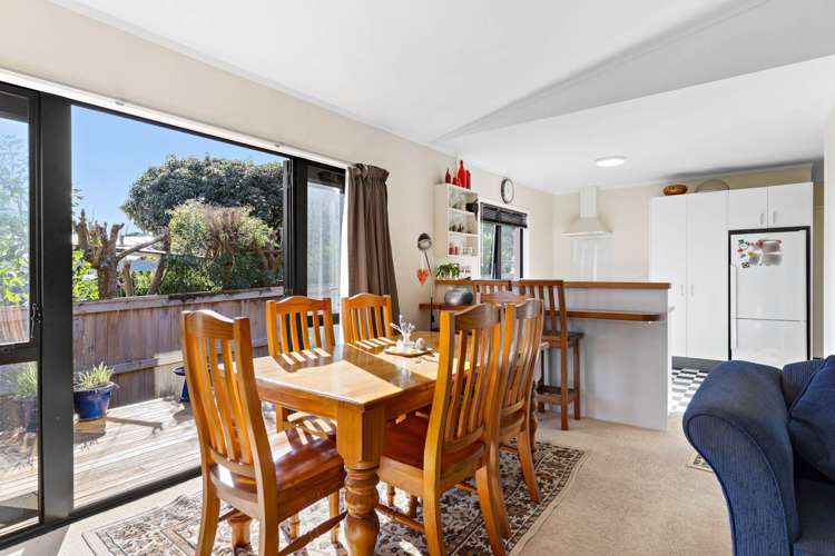 3/10 Springbank Lane Te Atatu Peninsula_7