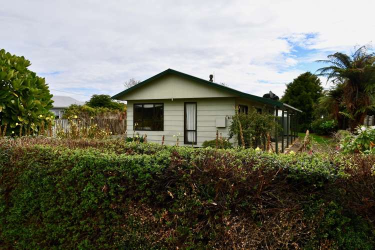 3 Wharf Road Karamea_2