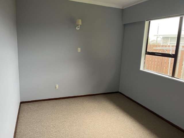 Freshly Updated 2-Bedroom Unit