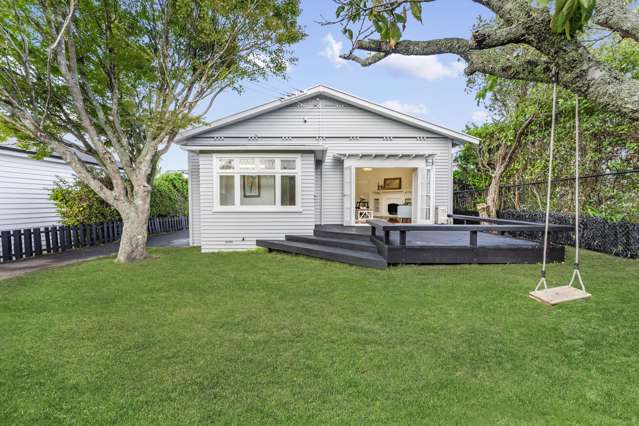 Affordable In Onehunga - Character!