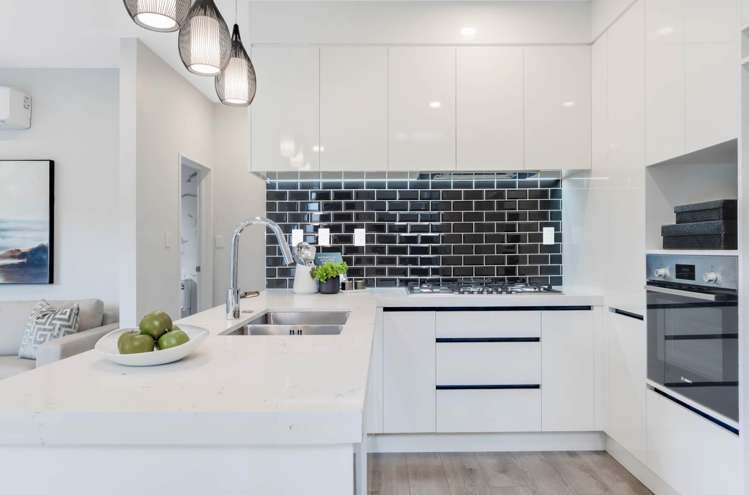 61 Seabrook Avenue New Lynn_5