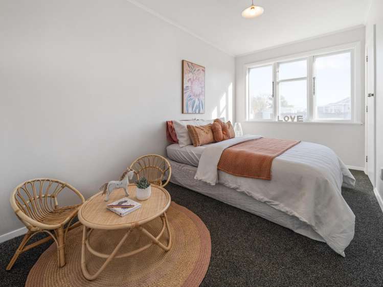 102 Carisbrooke Street Aranui_10