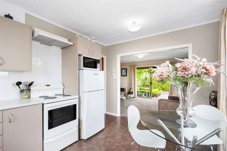 8a Woodstock Place Russley_5