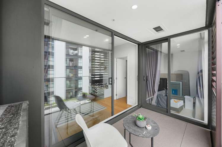 109&B11/9 Madeira Lane Grafton_13