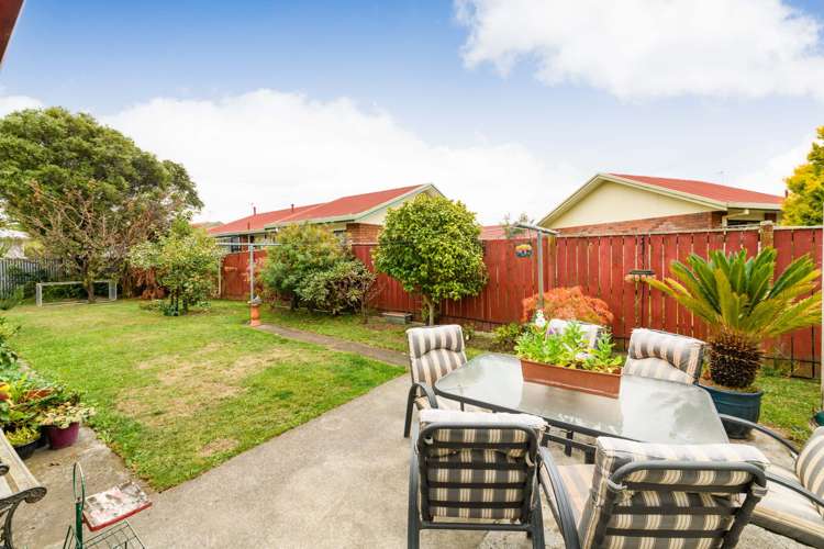 7 Exeter Crescent Takaro_22