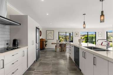 32 Robert Hastie Drive_4