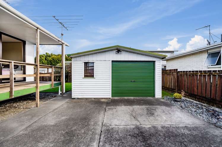 19b Doment Crescent Orewa_23