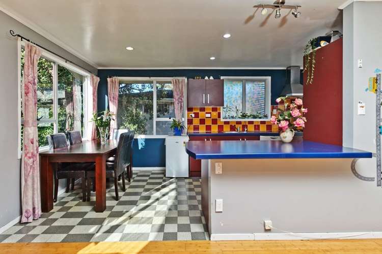 27 Vandeleur Avenue Birkdale_19