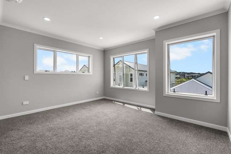 49 McCorquindale Drive 2743_8