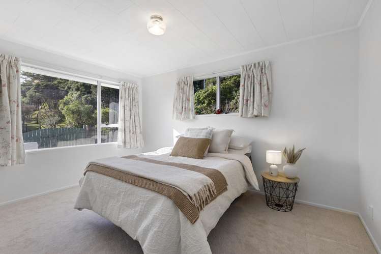 39 Tweed Road Papakowhai_17