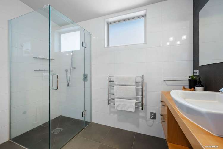 75 Pine Harbour Parade Beachlands_22