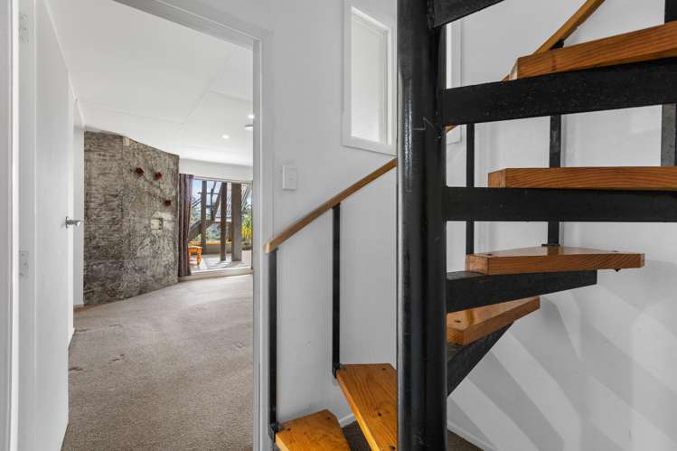 13 Cowling Road Hurdon_18