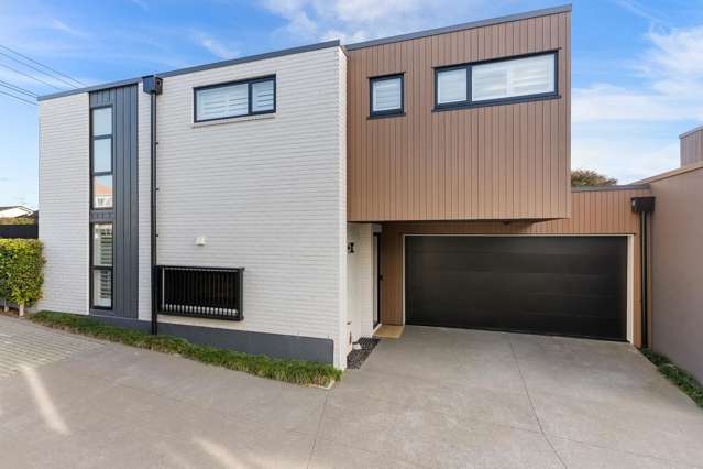Exceptional Designer Home on Exclusive Lane