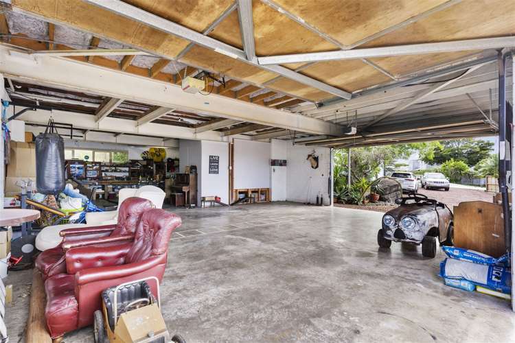 76 Marine Parade Mellons Bay_45