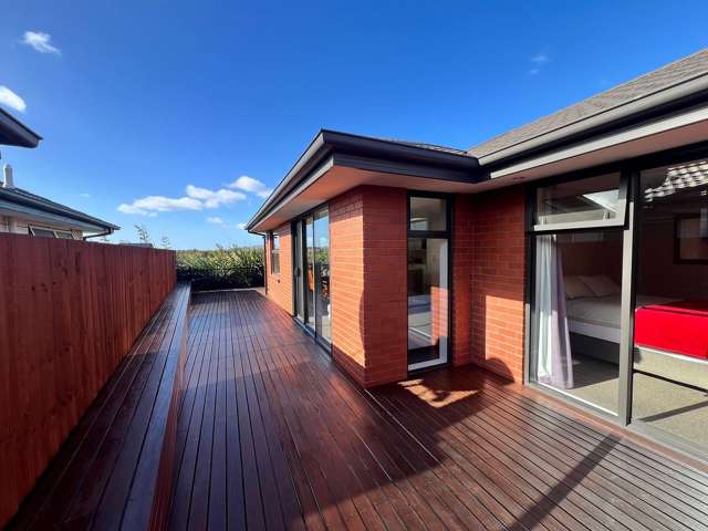 Backing a reserve — partly furnished family home