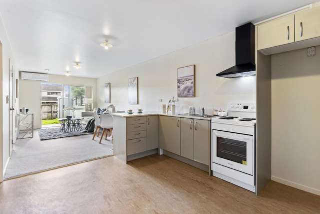 1/242 Great North Road Henderson_3