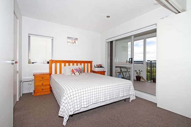 D12/60 Masons Road Oteha_9