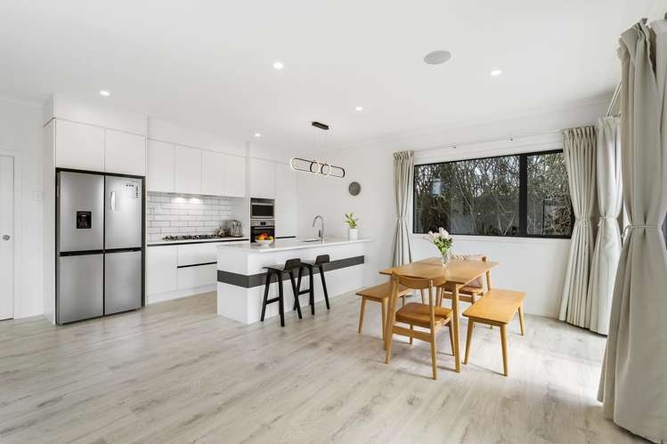 562a Beach Road Rothesay Bay_6