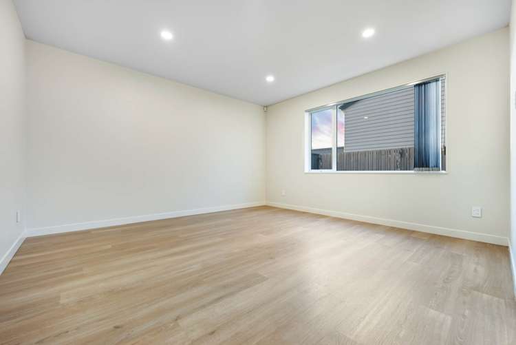 6 Lords Way Millwater_2