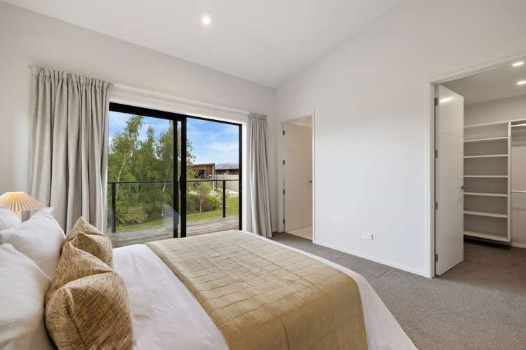 8 Le Mans Grove Cromwell_8