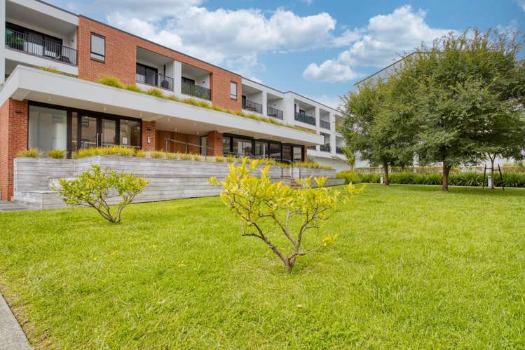 215/81 Mapou Road Hobsonville_17