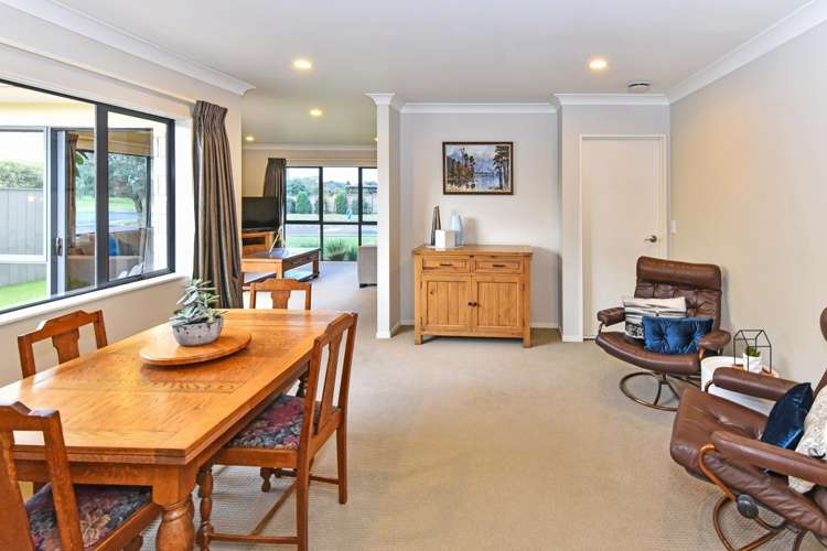 3 Belfry Place Wattle Downs_8