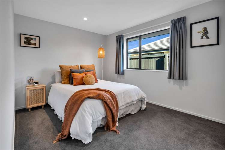 7 Halpin Drive Lincoln_13