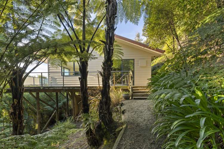 257 Moetapu Bay Road Anakiwa and Surrounds_16