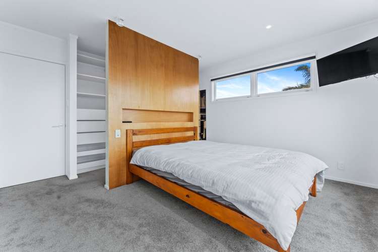 1/49 Lake View Road Takapuna_16