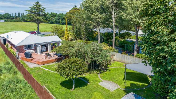 714 Harewood Road Harewood_17