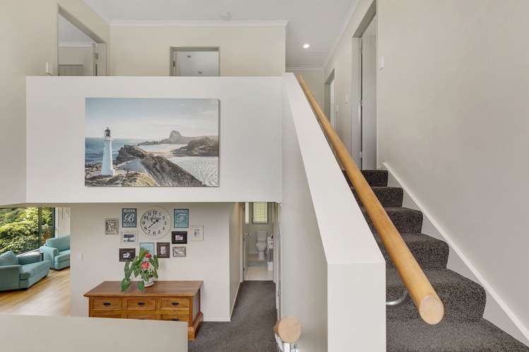 71 Te Puia Drive Aotea_17