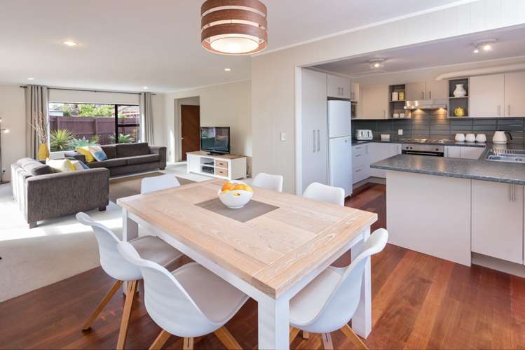 2/25 Channing Crescent Botany Downs_5