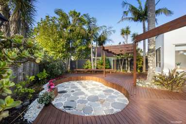 205 Luckens Road_2