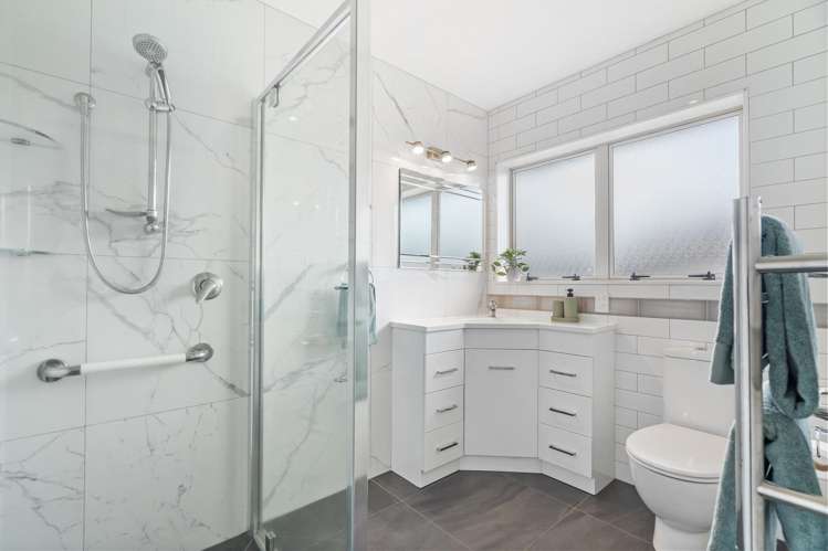 3/6 Lilian Street Kamo_12