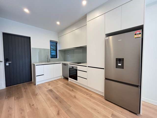 7/57 Kervil Avenue Te Atatu Peninsula_2