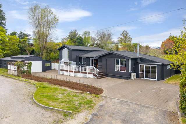 11 Kowhai Road Rainbow Point_2