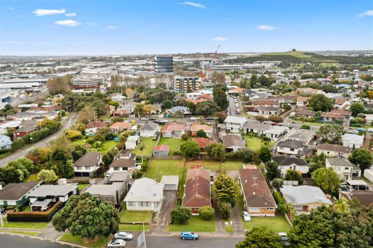 3/11 Waipuna Road Mount Wellington_16