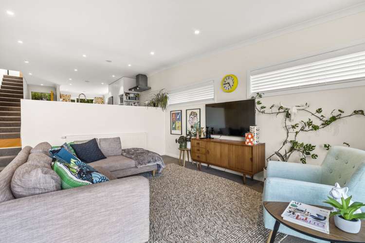 7 Birdwood Street Karori_9