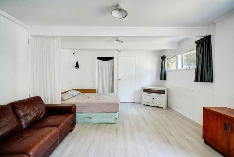 19 Chorley Ave Massey_14